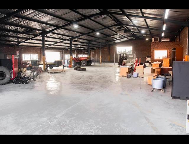 INDUSTRIAL PROPERTY TO RENT IN CAMPSDRIFT